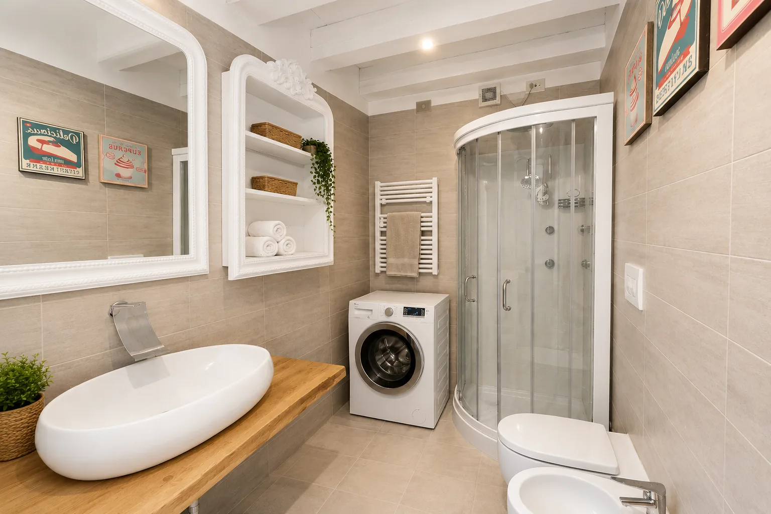 Bagno con doccia e lavatrice